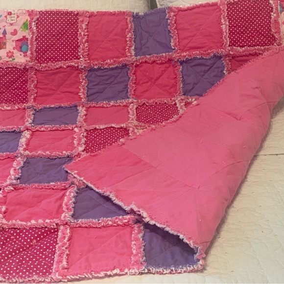 New handmade princess rag quilt - Picture 3 of 3